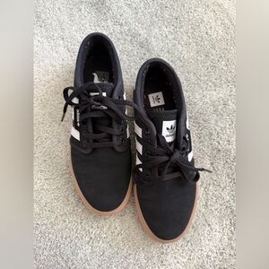 Adidas Shoes Kids Size 5